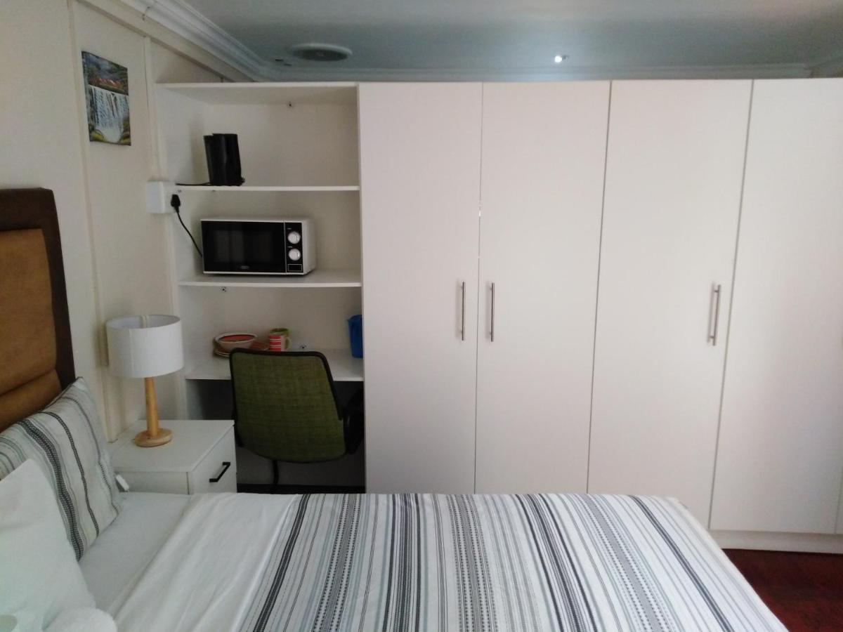 The Monument Guesthouse Port Elizabeth Luaran gambar