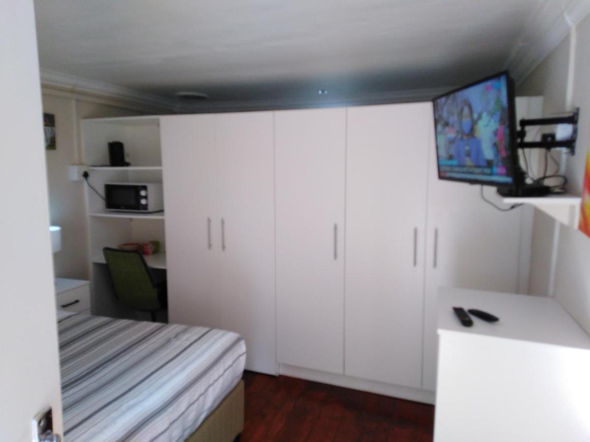 The Monument Guesthouse Port Elizabeth Luaran gambar